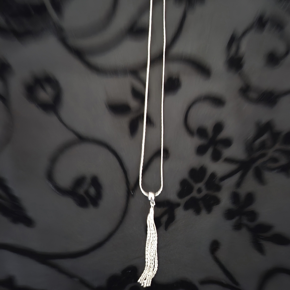 Ross-Simons 14K White GOLD TASSEL Chain Necklace